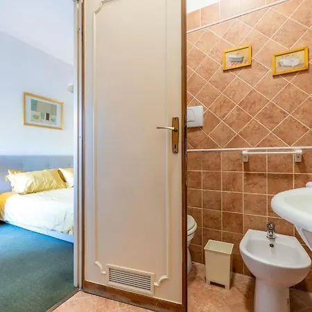 Plaza Cheery Apartment