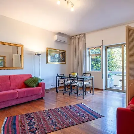 Plaza Cheery Apartment *