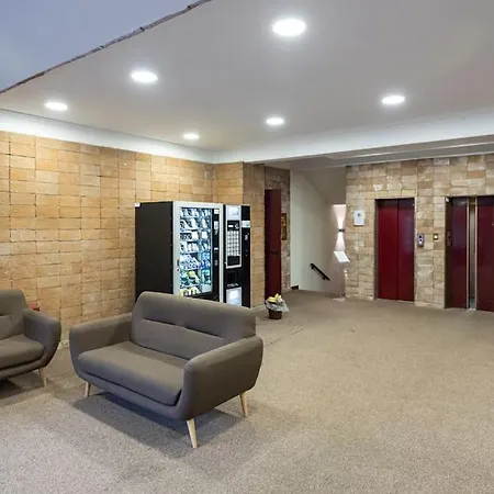 Plaza Cheery Apartment